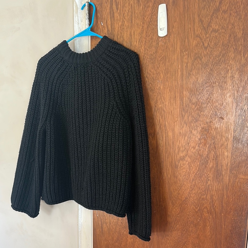 H&M Black Chunky Crewneck Sweater